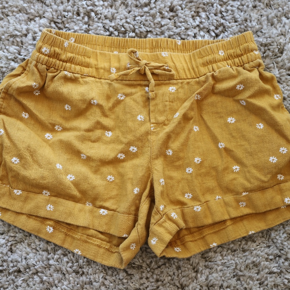 Old Navy Linen-Blend Shorts